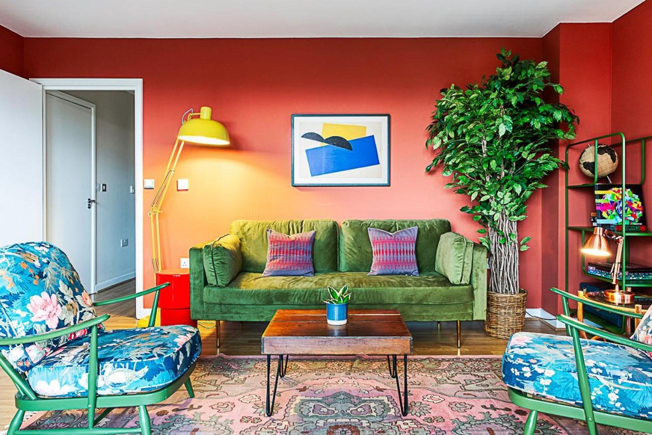 Vibrant And Modern With Canal Views * Londra