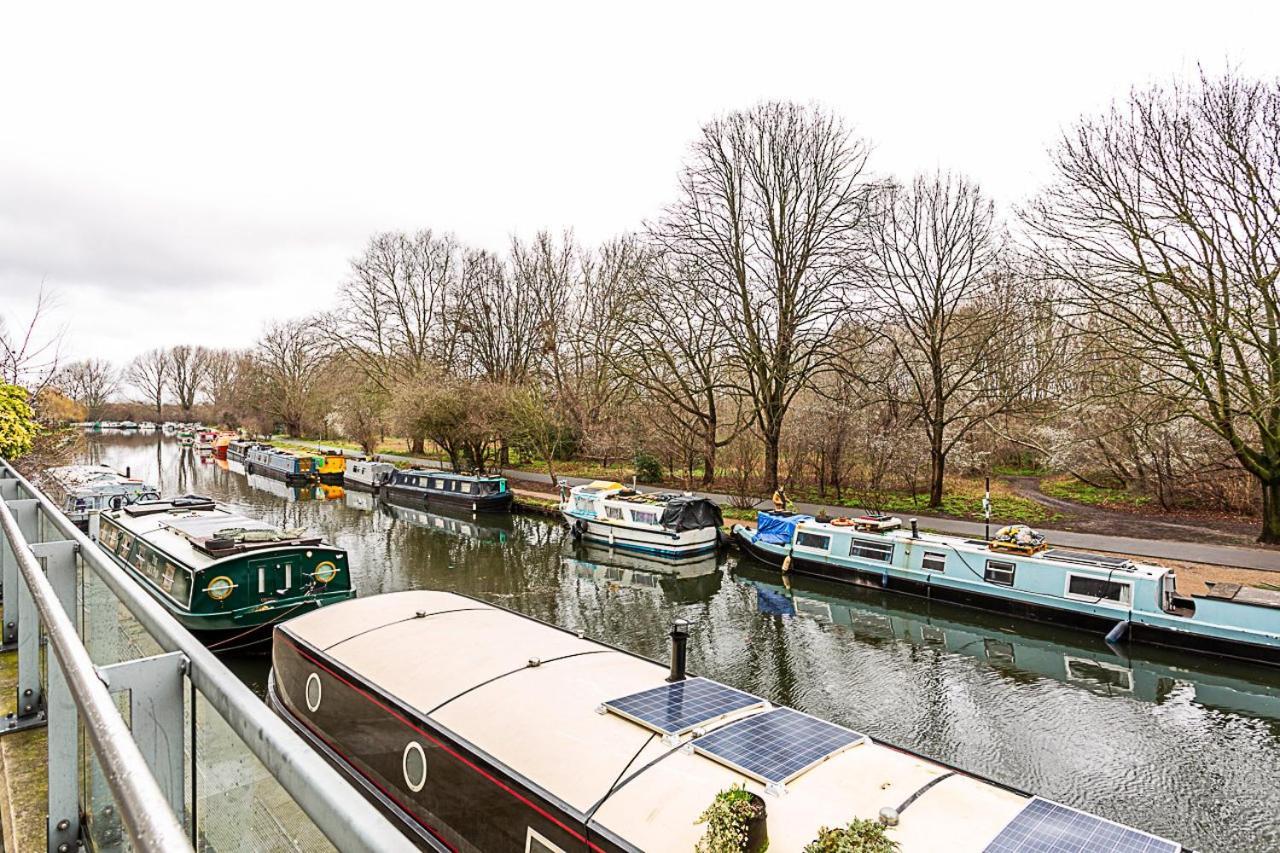 Appartamento Vibrant And Modern With Canal Views Londra